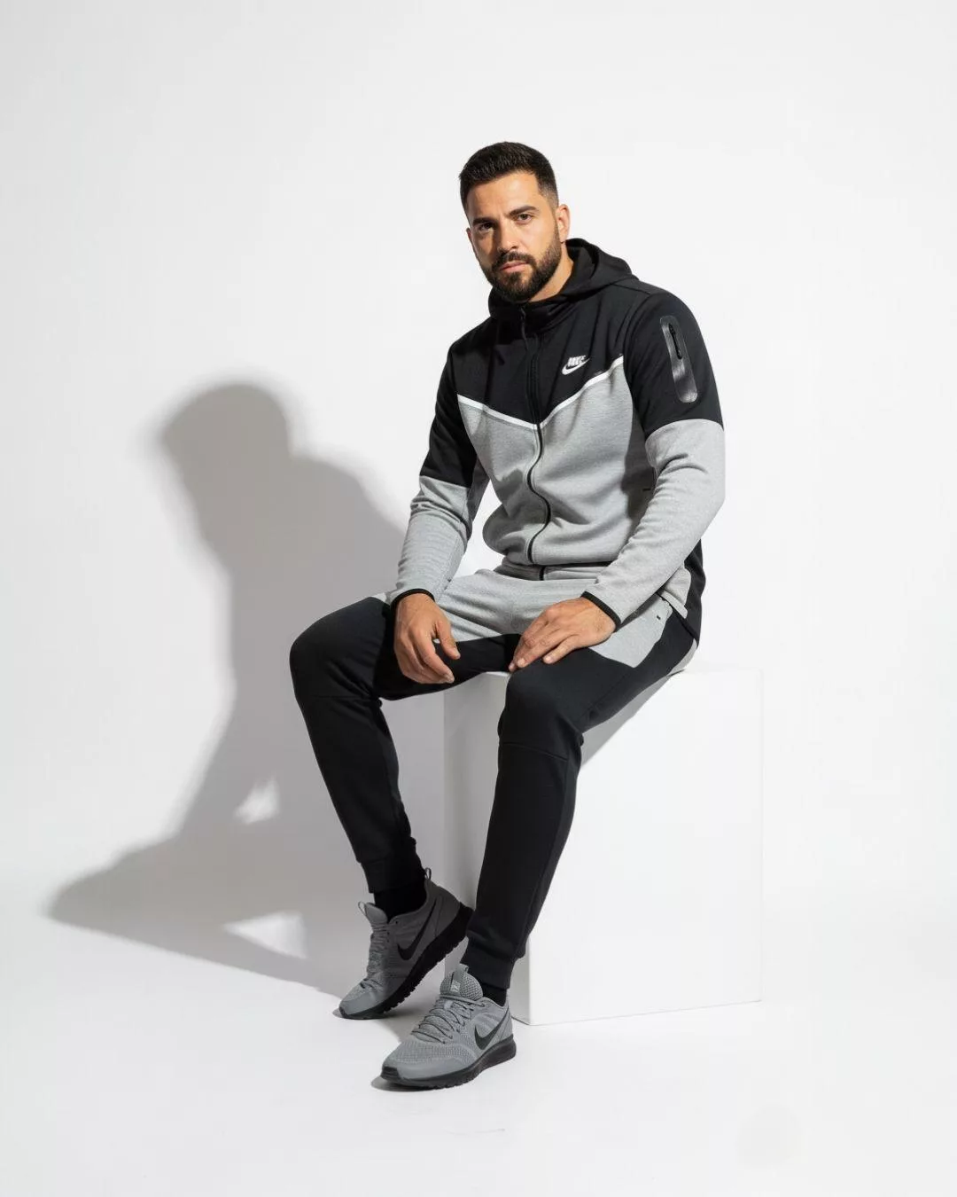 SPORTSWEAR TECH FLEECE muška trenerka sa kapuljačom - crnosiva
