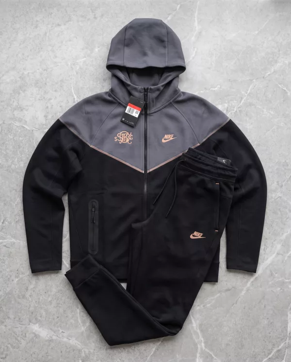 Nike Sportswears Tech Fleece crno siva